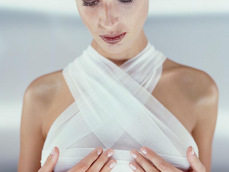 Опущение груди: увеличение с помощью протеза в Турции