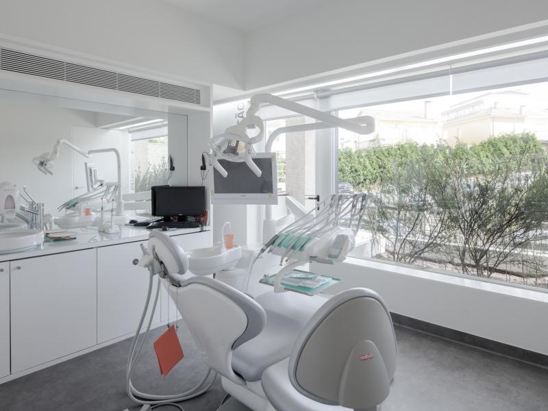 Стоматологические клиники за границей: хорошая ли это идея?