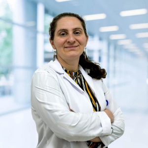 Spec. Dr. Jale Akpınar