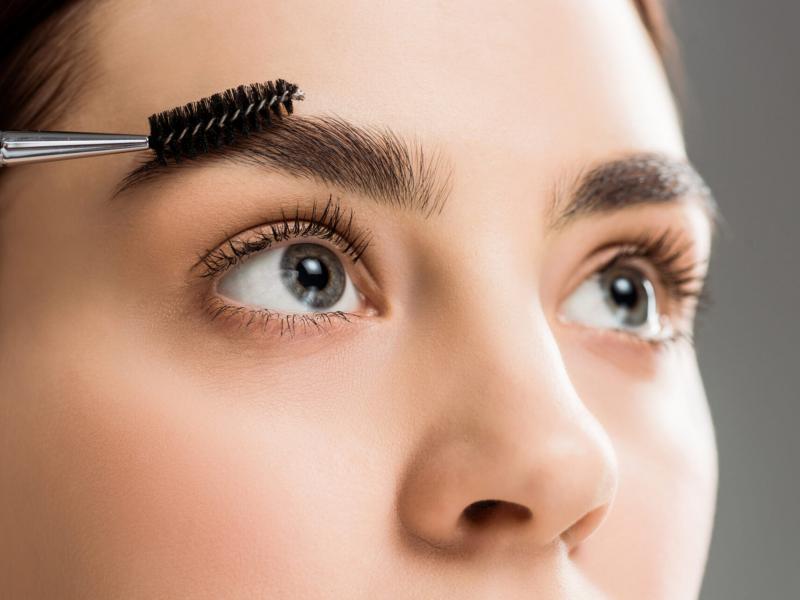 Greffe des sourcils 