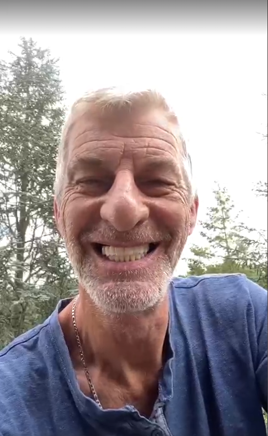 Témoignage de Philippe, 59 ans – Un nouveau sourire, une nouvelle vie !